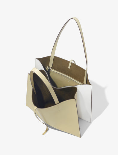 Aerial image of Twin Tote in STONE