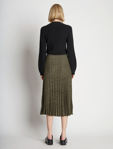 Back full length image of model wearing Pleatable Crepe Midi Skirt in STONE/BLACK