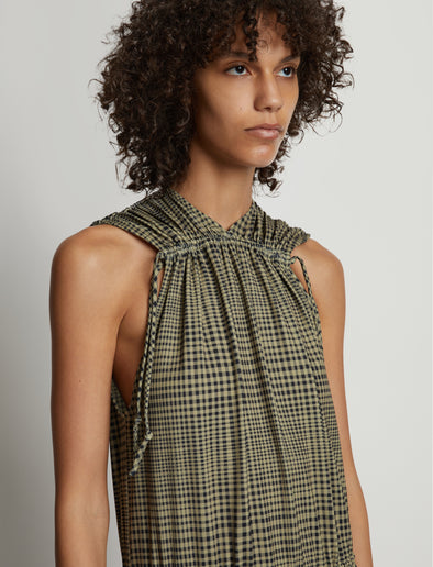 Detail image of model wearing Pleatable Crepe Drawstring Dress in STONE/BLACK