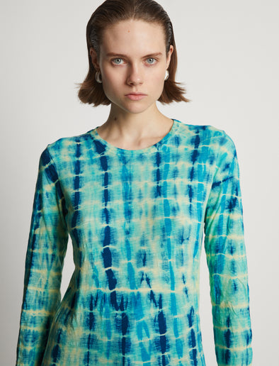Detail image of model wearing Tie Dye T-Shirt in turquoise multi