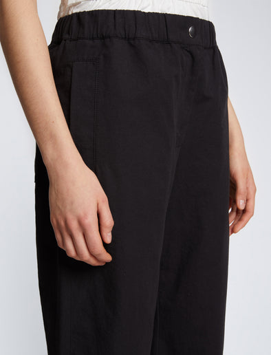 Detail image of model wearing Solid Cotton Linen Easy Pants in BLACK