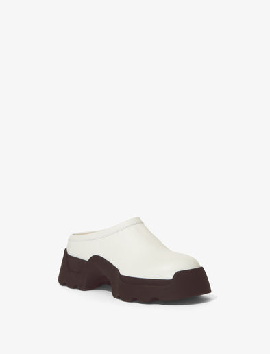 Front 3/4 image of STOMP MULES in Natural