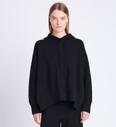 Cropped front image of model wearing Cleo Sweatshirt In Cotton Cashmere in black/leaf