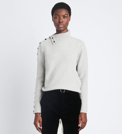 Cropped front image of model wearing Camilla Sweater In Lofty Eco Cashmere in light grey melange