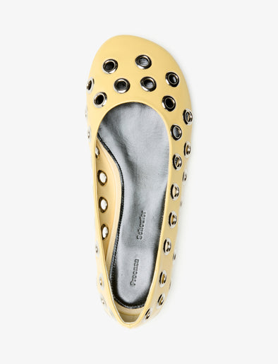 Aerial image of Glove Grommet Flats in Resin