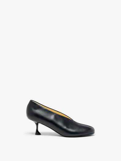 Proenza Schouler side image of Tee Pumps in Nappa in black