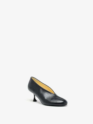 Proenza Schouler front 3/4 image of Tee Pumps in Nappa in black