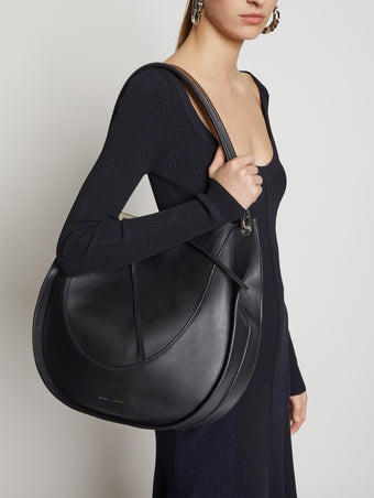 Model image of Large Arch Shoulder Bag in BLACK