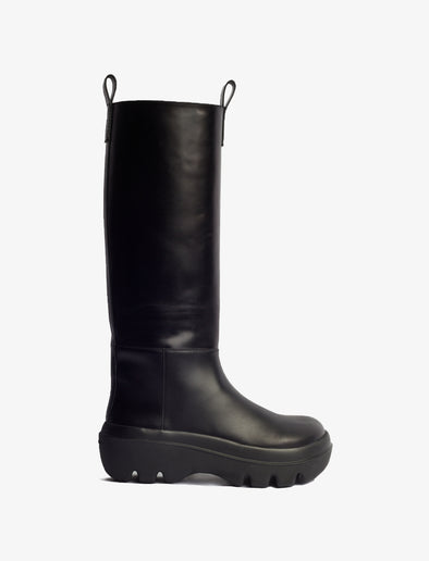 Front image of Storm Boots in BLACK.jpg