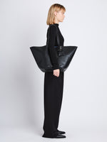 Image of model wearing XL Bedford In Leather in black