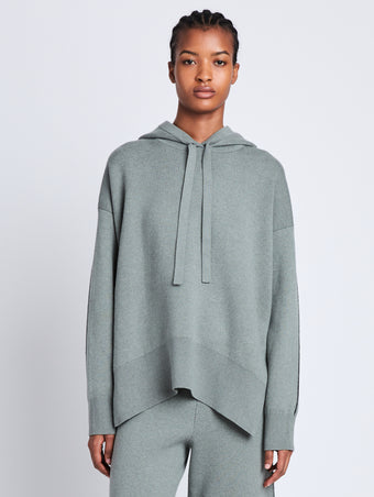 Front cropped image of model wearing Cleo Sweatshirt in POPLAR/BLACK