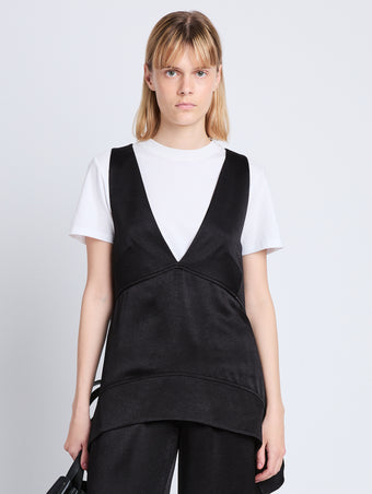 Cropped front image of model wearing Liz Top in Viscose Dobby in BLACK