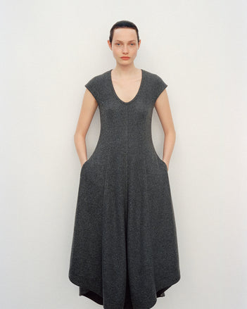 Cropped image of model wearing Delilah Dress in Wool Jersey in dark grey melange