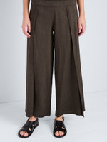 Proenza Schouler Detail image of model wearing Calla Pant in Linen Slub in Coffee