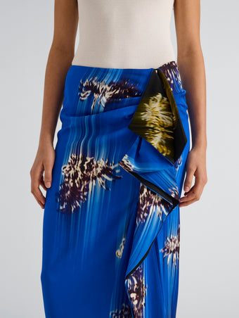 Proenza Schouler Detail image of model wearing the Cella Skirt in Double printed Viscose Cady in Cerulean