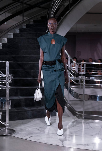 Look 16