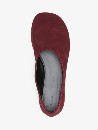 Proenza Schouler Aerial image of Glove Slippers in Kidsuede in Merlot