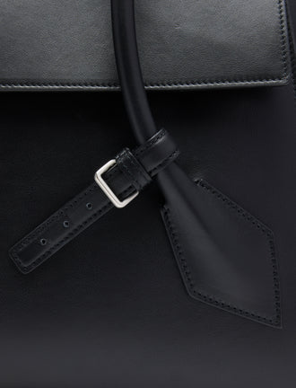 Detail image of Tate Bag in Smooth Calfskin in BLACK