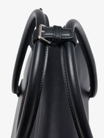 Detail image of Tate Bag in Smooth Calfskin in BLACK
