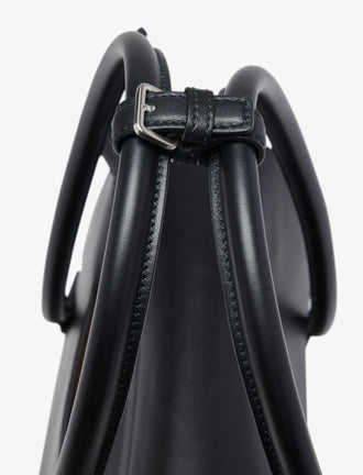 Detail image of Tate Bag in Smooth Calfskin in BLACK