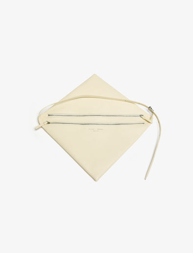 Aerial image of Tetra Shoulder Bag in Nappa in Resin