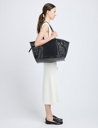 Image of model wearing Days Carryall in Mesh in Black