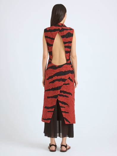 Proenza Schouler Back On Model Image of MAILA DRESS IN TIGER CRINKLE INTARSIA in Paprika Black