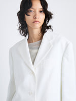 Detail image of model in Sandis Jacket In Cotton Viscose in white