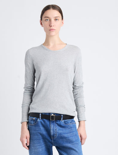 Front cropped image of model wearing Tina Sweater In Cotton Silk in LIGHT GREY MELANGE