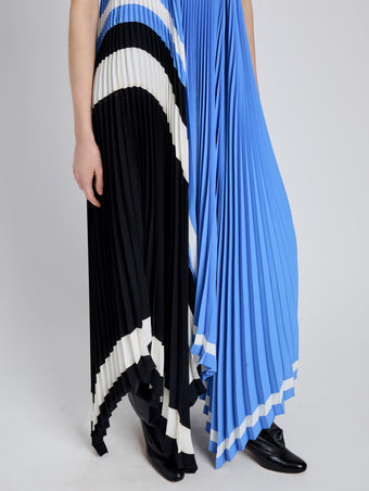 Proenza Schouler Detail image of model wearing Fia Dress In Technical Crepe in Sky Blue Multi