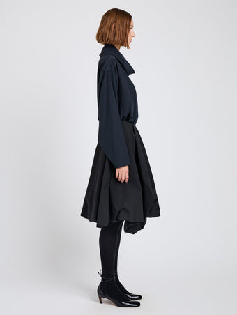 Proenza Schouler Side full length image of model wearing Solene Top In Silk Viscose in Anthracite