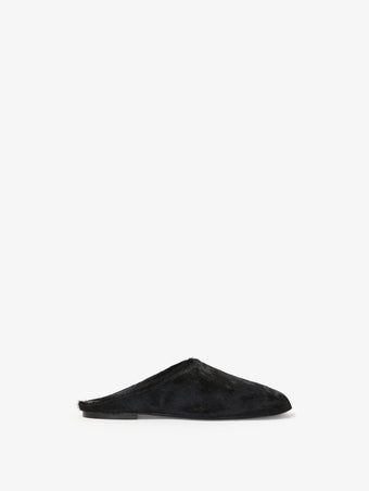 Front image of Glove Slippers in Haircalf in BLACK