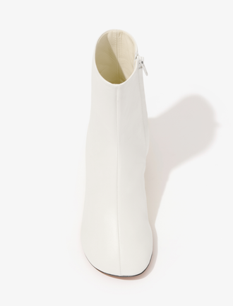 Aerial image of Glove Ankle Boots in IVORY