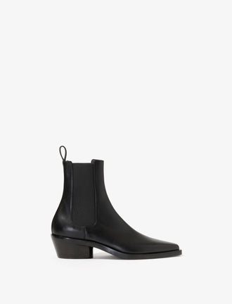 Front image of Bronco Chelsea Boots in BLACK