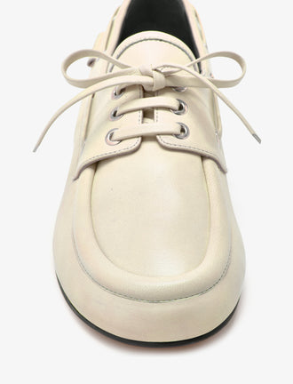 Aerial image of Deck Shoes in Nappa in Ecru