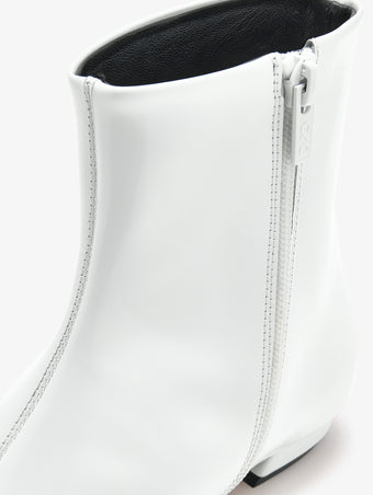 Detail image of Trap Flat Ankle Boots in Spazzolato Leather in Ecru