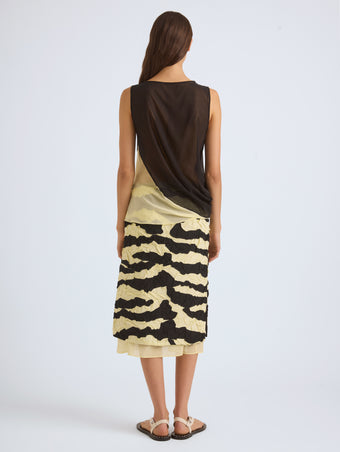 Proenza Schouler Back On Model Image of SORAYA SKIRT IN TIGER CRINKLE INTARSIA in Quartz Black