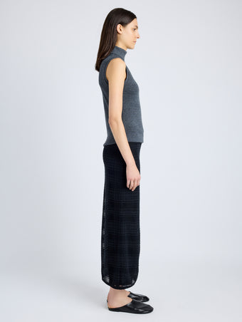 Proenza Schouler Side full length image of model wearing Sandrine Top in Souffle Cotton Blend in DARK GREY MELANGE