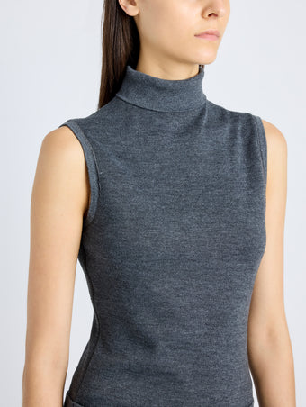 Proenza Schouler Detail image of model wearing Sandrine Top in Souffle Cotton Blend in DARK GREY MELANGE