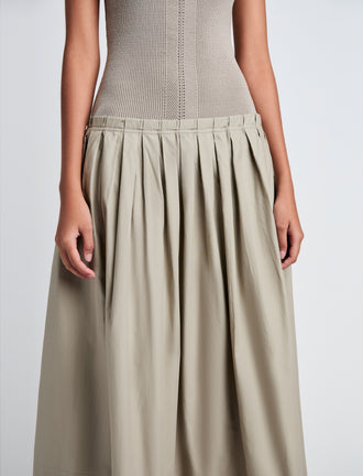 Proenza Schouler Detail image of model wearing Tori Knit Dress in Brushed Poplin in Granite