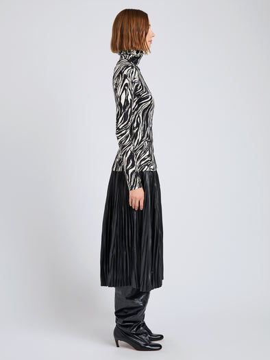 Proenza Schouler Side full length image of model wearing Audrey Top in Marble Jersey in Asphalt Multi