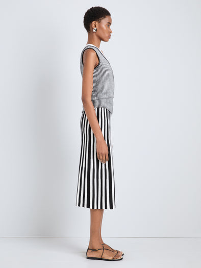 Proenza Schouler Side full length image of model wearing Lennox Top in Cotton Rib in Black Off White
