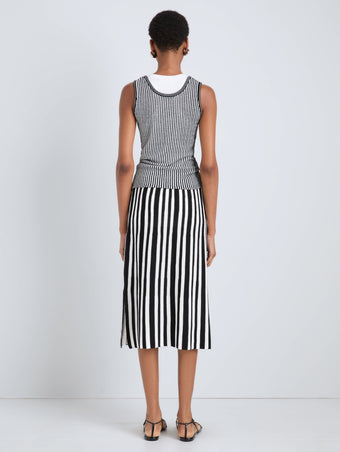 Proenza Schouler Back full length image of model wearing Lennox Top in Cotton Rib in Black Off White